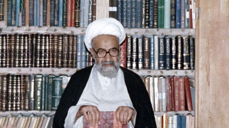 پرونده:صدرالدین کلباسی اشتری.jpg